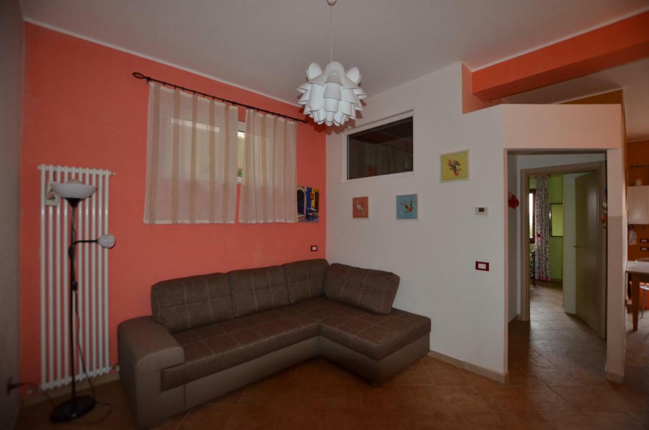 La Violetta Villa Camerano Exterior photo